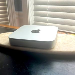 Comes with power cord